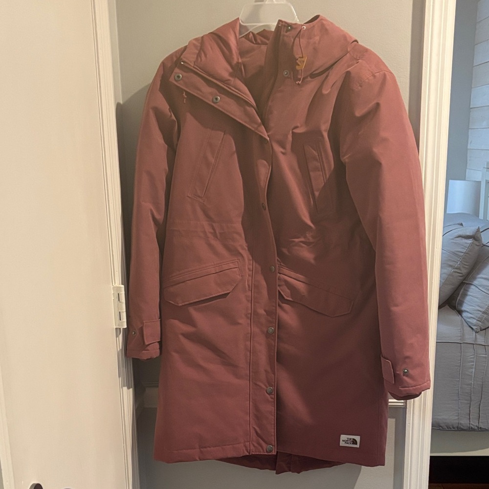 The North Face Women's Hooded Ski Jacket - Mauve